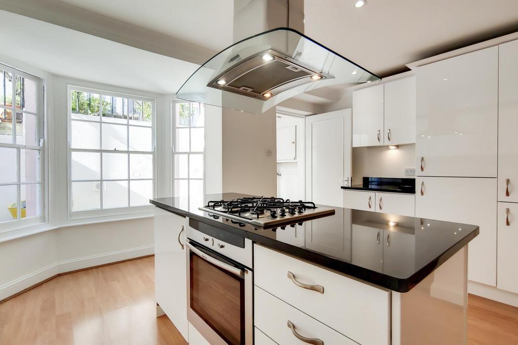 7 Kitchen-1.jpg