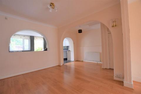 3 bedroom terraced house to rent, Gerald Road, Dagenham, RM8