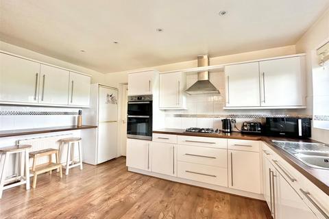 4 bedroom detached house for sale, Heysbank Road, Stockport