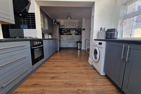 2 bedroom terraced house for sale, Collinson Road, Bristol BS13