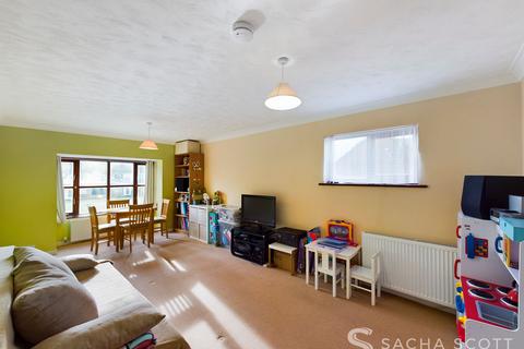 2 bedroom flat for sale, Worcester Road, Worcester House, SM2