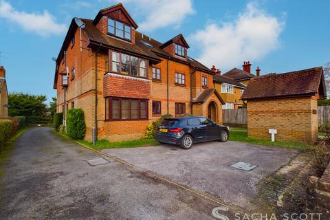 2 bedroom flat for sale, Worcester Road, Worcester House, SM2