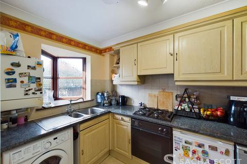 2 bedroom flat for sale, Worcester Road, Worcester House, SM2