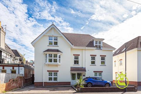 2 bedroom apartment for sale, Alumhurst Road, Bournemouth BH4