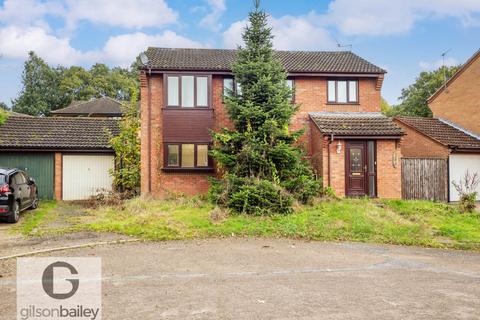 4 bedroom detached house for sale, Oakdale Road, Norwich NR13