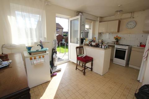 2 bedroom end of terrace house for sale, Fonmon Park Road, Rhoose, CF62 3BF