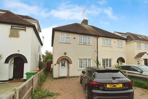 3 bedroom semi-detached house for sale, Charter Road, Slough