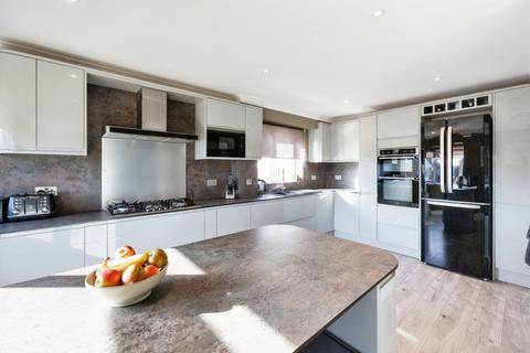 3 bedroom chalet for sale, Charlton Close, Ashford, Kent