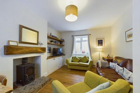 3 bedroom cottage for sale, 4 Henrietta Street, Whitby