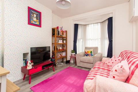 1 bedroom flat for sale, Belmont Road, Whitstable, CT5