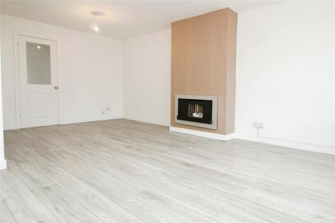 3 bedroom end of terrace house to rent, Newton Road, Tiilbury, RM18