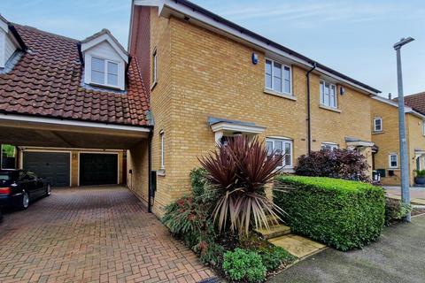 3 bedroom semi-detached house for sale, Victory Lane, Rochford SS4