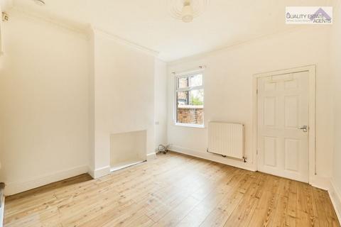 2 bedroom terraced house to rent, 80 Grosvenor Avenue, Stoke-on-Trent ST4