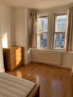 1 bedroom in a house share to rent, Werndee Road, South Norwood, SE25