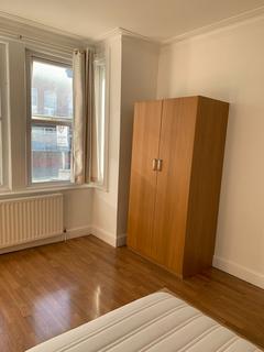 1 bedroom in a house share to rent, Werndee Road, South Norwood, SE25