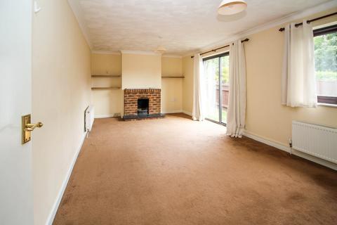 3 bedroom bungalow to rent, Painters Meadow, Andover SP11