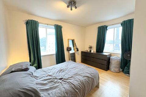 2 bedroom flat for sale, Apartment 61, Ellis Court, Dewsbury, West Yorkshire