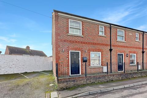 2 bedroom end of terrace house for sale, Englands Lane, Dunstable LU5