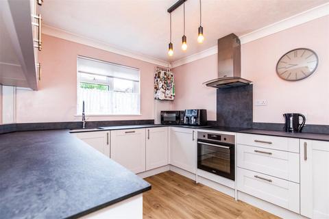 3 bedroom end of terrace house for sale, Harvard Close, Lewes BN7 2EJ