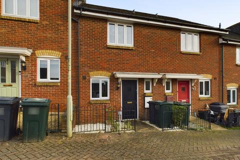 2 bedroom terraced house to rent, Ayrshire Close, Kennington, Ashford, TN24