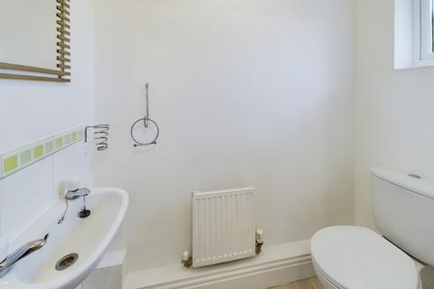 2 bedroom terraced house to rent, Ayrshire Close, Kennington, Ashford, TN24