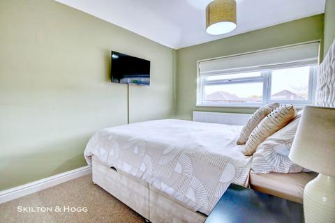 25 Balliol Road, Daventry, NN11 4RE