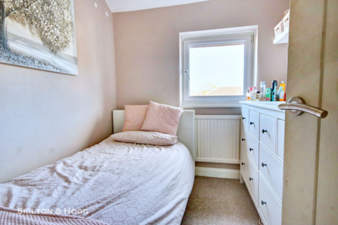 25 Balliol Road, Daventry, NN11 4RE