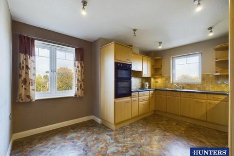 3 bedroom flat for sale, Reiver Place, Carlisle, CA3