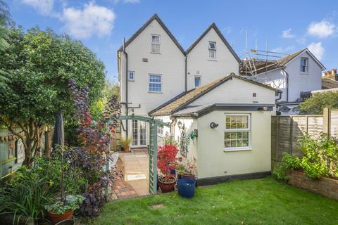 4 bedroom semi-detached house for sale, Sheffield Road, Southborough, Tunbridge Wells