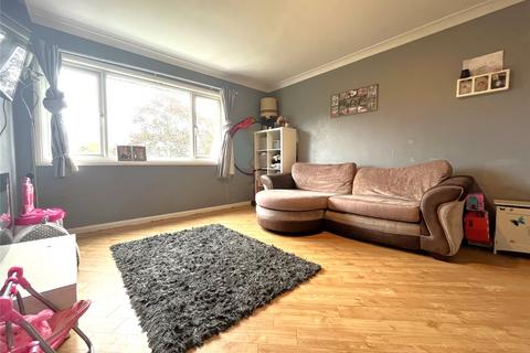 1 bedroom flat for sale, Fairlawns, Addlestone KT15