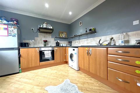 1 bedroom flat for sale, Fairlawns, Addlestone KT15