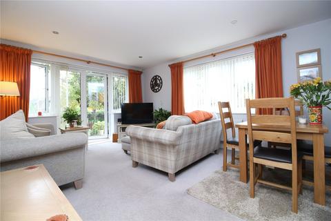 2 bedroom apartment for sale, The Oaks, Barton Court Avenue, Barton On Sea, Hampshire, BH25