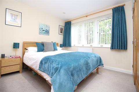 2 bedroom apartment for sale, The Oaks, Barton Court Avenue, Barton On Sea, Hampshire, BH25