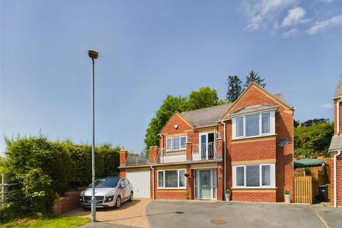 4 bedroom detached house for sale, Brynfa Avenue, Welshpool