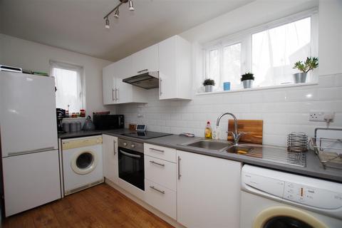 1 bedroom maisonette for sale, Thornford Drive, Swindon SN5