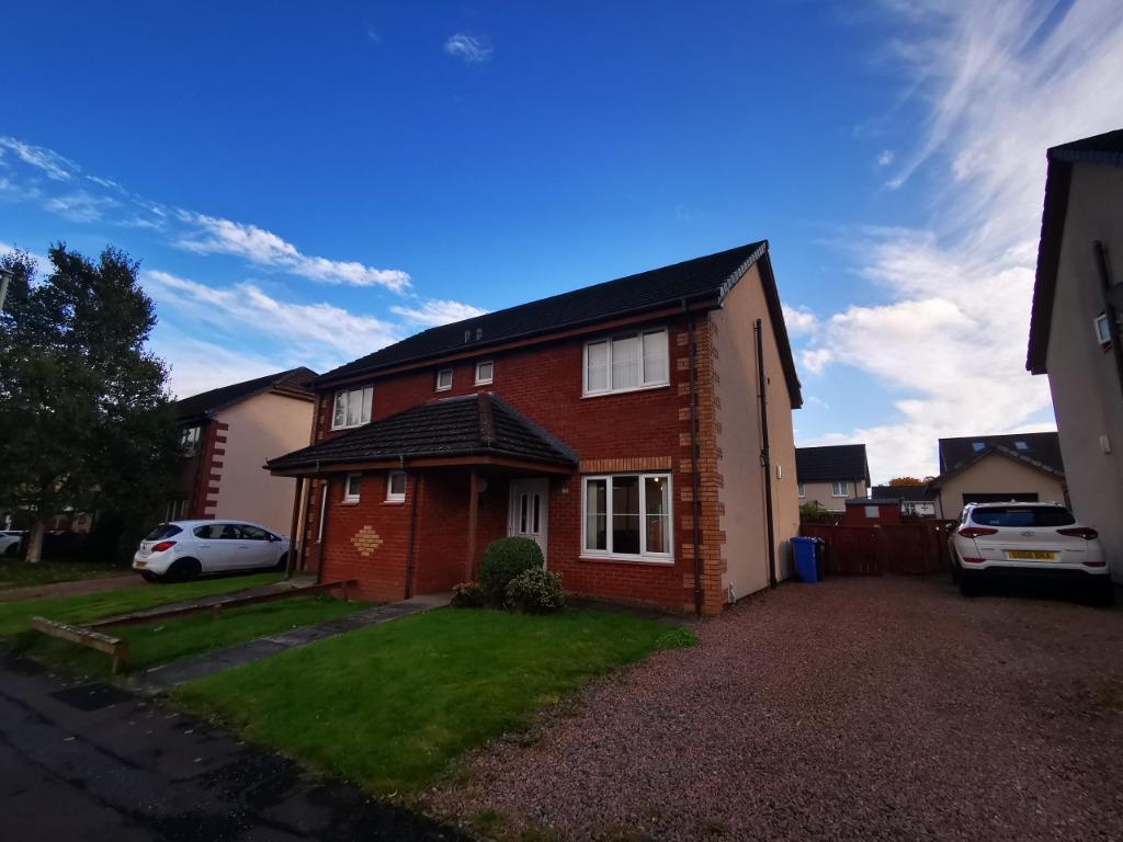 Beauly Crescent, Dundee, DD3 3 bed semidetached house to rent £900