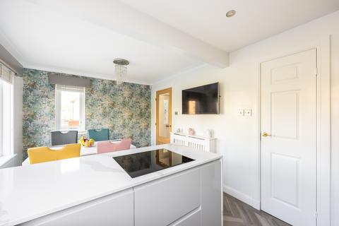 32 Burnbank, Straiton, Loanhead, EH20 9NE