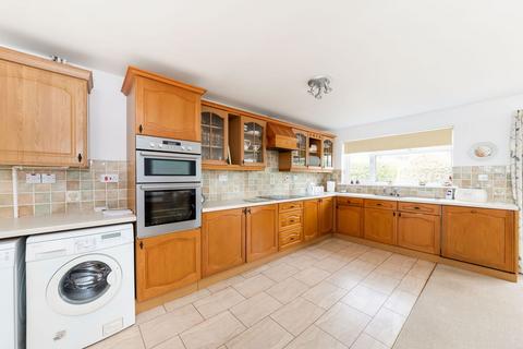 4 bedroom detached house for sale, Plough Close, Shillingford OX10