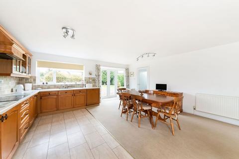 4 bedroom detached house for sale, Plough Close, Shillingford OX10