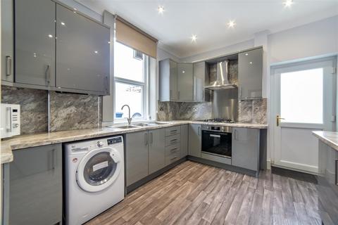 6 bedroom terraced house to rent, £160pppw - Cavendish Place, Jesmond