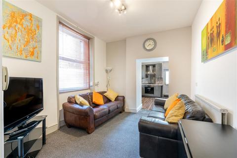 6 bedroom terraced house to rent, £160pppw - Cavendish Place, Jesmond