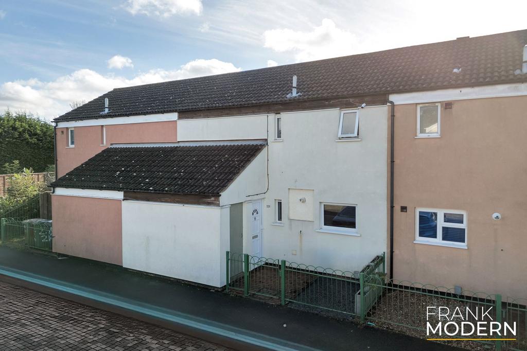Crabtree, Peterborough, PE4 3 bed terraced house for sale £170,000