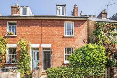 3 bedroom end of terrace house to rent, Paddock Road, Lewes BN7 1UU