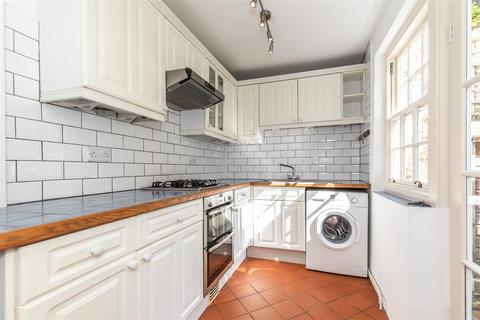 3 bedroom end of terrace house to rent, Paddock Road, Lewes BN7 1UU