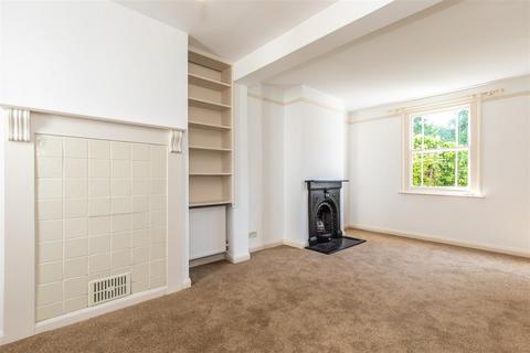 3 bedroom end of terrace house to rent, Paddock Road, Lewes BN7 1UU