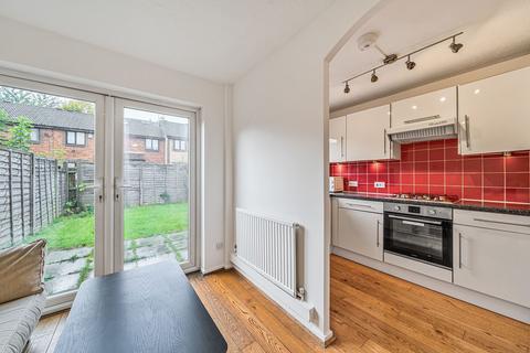 5 Tarragon Close, London, SE14 6DL