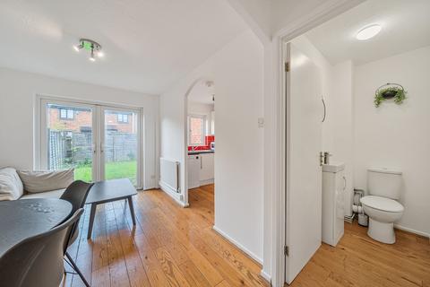 5 Tarragon Close, London, SE14 6DL