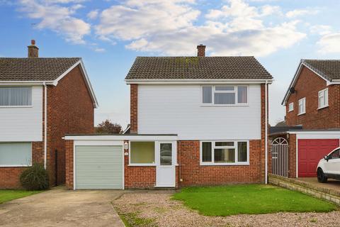 3 bedroom detached house for sale, Broadway Close, Bourne, PE10