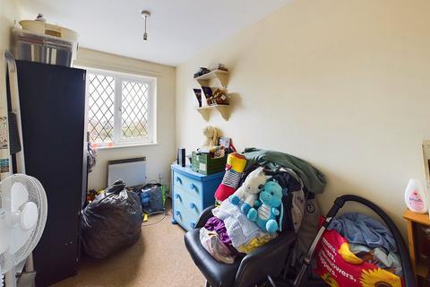 12 Calderdale, Abbeymead, Gloucester, GL4 5SZ