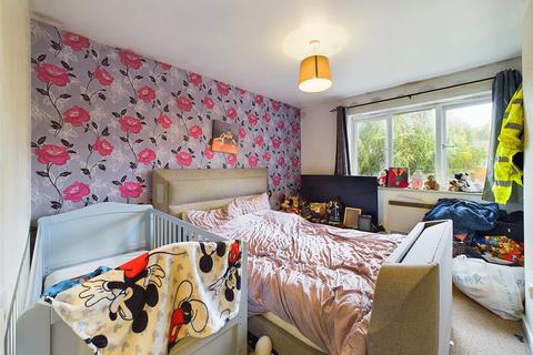 12 Calderdale, Abbeymead, Gloucester, GL4 5SZ